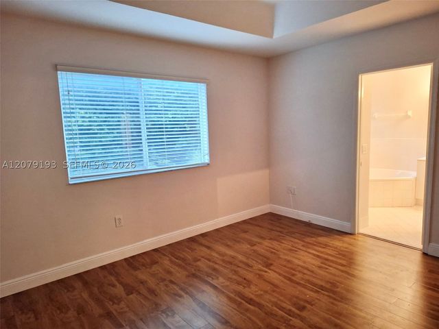 5770 NW 113th Pl 0, Doral, FL 33178