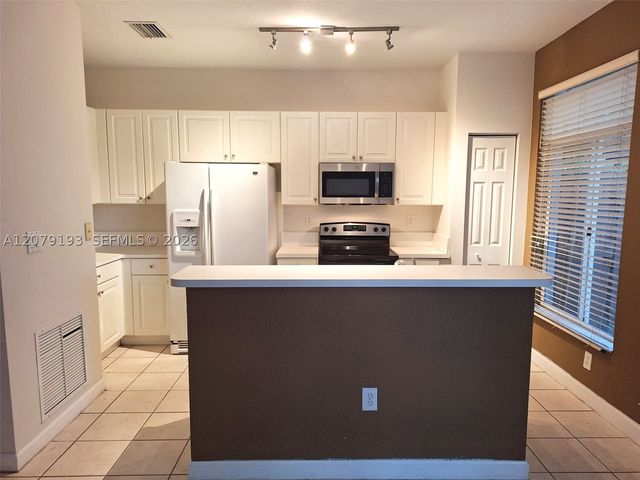 5770 NW 113th Pl 0, Doral, FL 33178