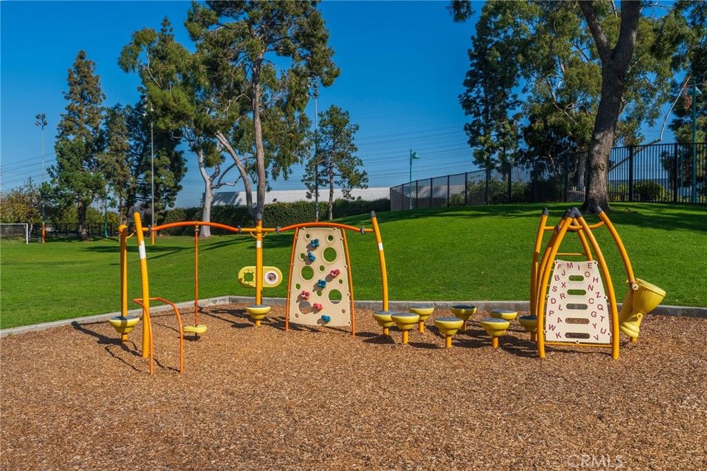 Image 25 of property listing at 14944 Texaco, Paramount, CA 90723