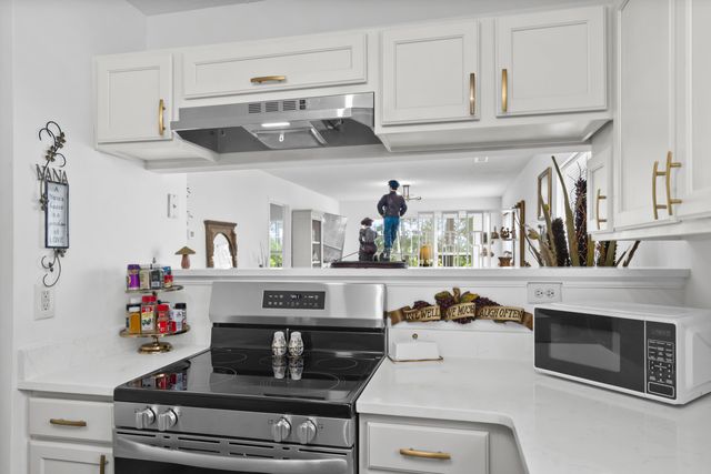 4251 Villas Dr Unit 306, Little River, SC 29566