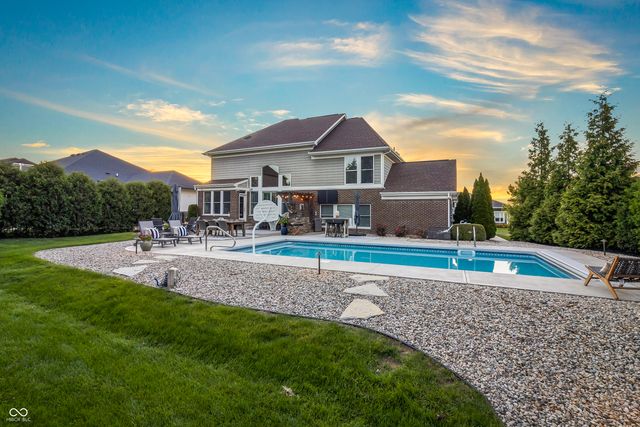 10589 Geist View Drive, Fishers, IN 46055