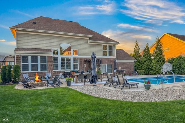 10589 Geist View Drive, Fishers, IN 46055