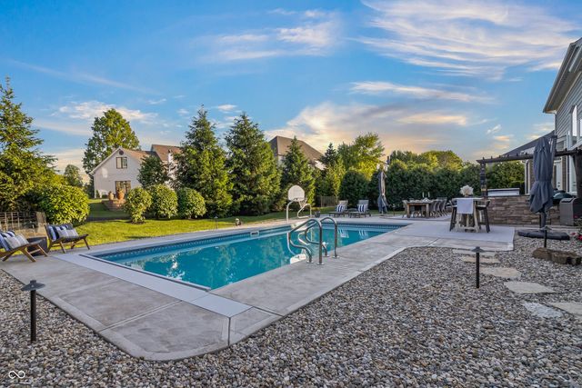 10589 Geist View Drive, Fishers, IN 46055