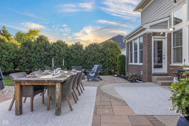 10589 Geist View Drive, Fishers, IN 46055