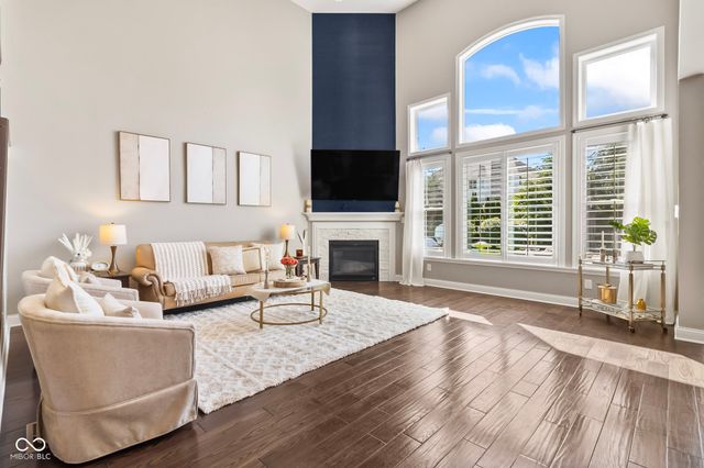 10589 Geist View Drive, Fishers, IN 46055