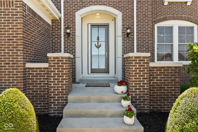 10589 Geist View Drive, Fishers, IN 46055