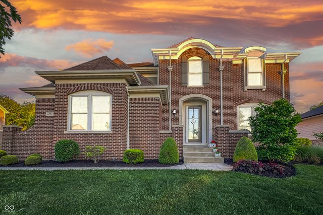 10589 Geist View Drive, Fishers, IN 46055