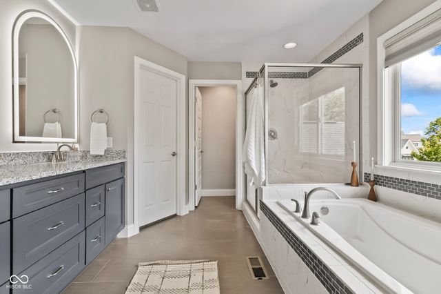 10589 Geist View Drive, Fishers, IN 46055