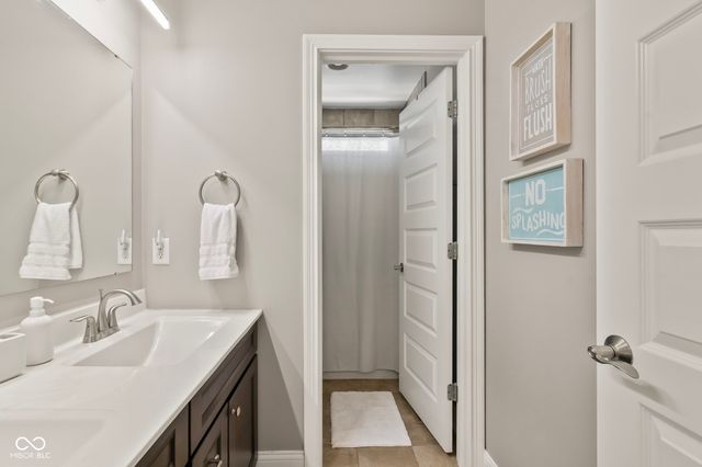 10589 Geist View Drive, Fishers, IN 46055