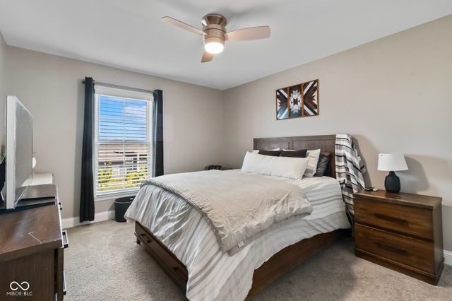 10589 Geist View Drive, Fishers, IN 46055
