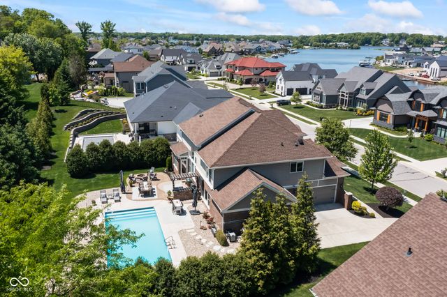10589 Geist View Drive, Fishers, IN 46055