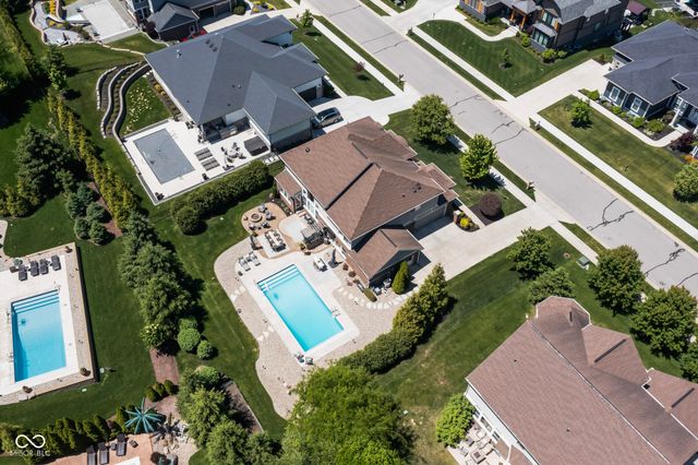 10589 Geist View Drive, Fishers, IN 46055