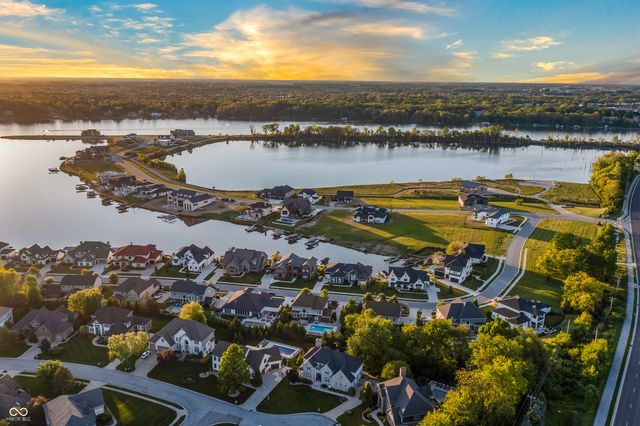 10589 Geist View Drive, Fishers, IN 46055