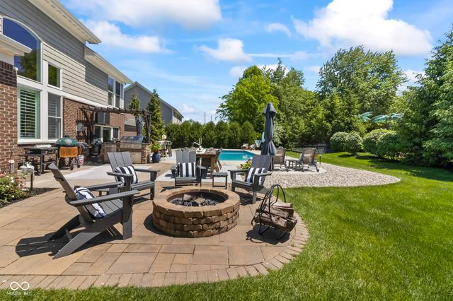 10589 Geist View Drive, Fishers, IN 46055