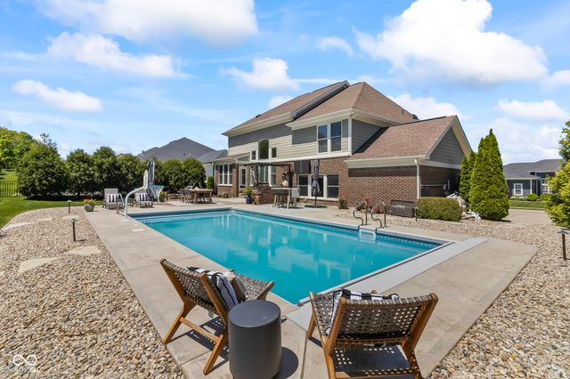 10589 Geist View Drive, Fishers, IN 46055