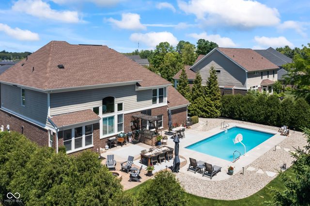10589 Geist View Drive, Fishers, IN 46055