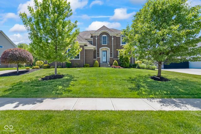 10589 Geist View Drive, Fishers, IN 46055
