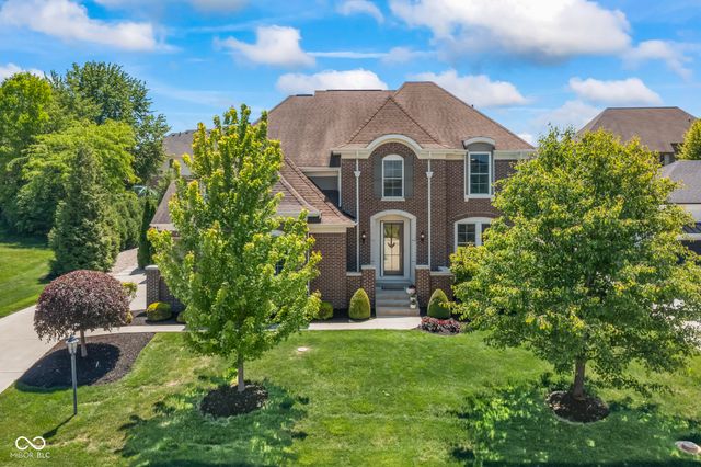 10589 Geist View Drive, Fishers, IN 46055