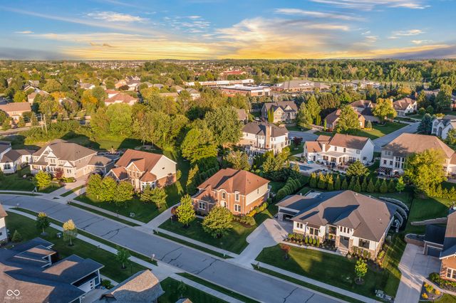10589 Geist View Drive, Fishers, IN 46055
