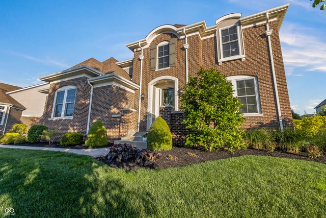 10589 Geist View Drive, Fishers, IN 46055