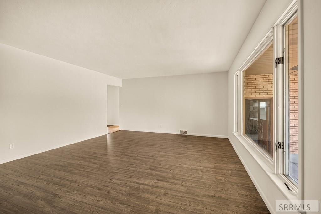 Image 11 of property listing at 1486 E 16th Street, Idaho Falls, ID 83404