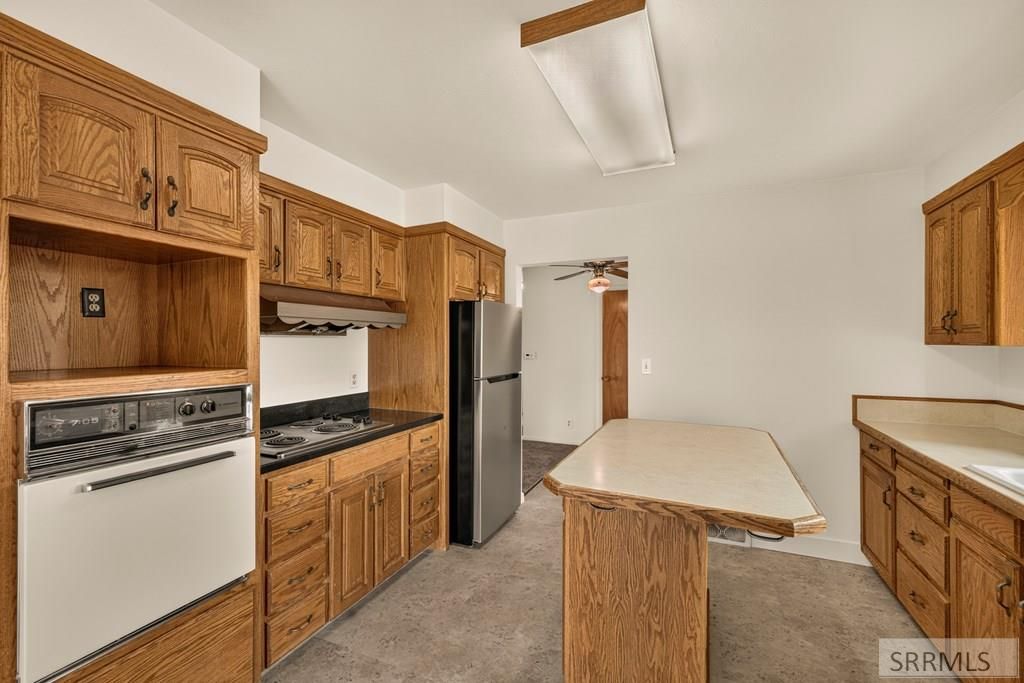 Image 15 of property listing at 1486 E 16th Street, Idaho Falls, ID 83404