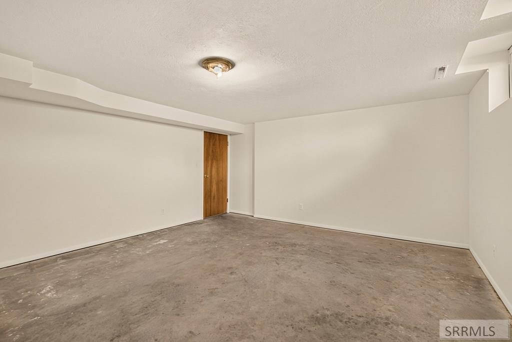 Image 41 of property listing at 1486 E 16th Street, Idaho Falls, ID 83404