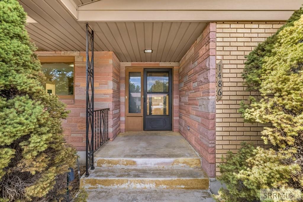 Image 7 of property listing at 1486 E 16th Street, Idaho Falls, ID 83404