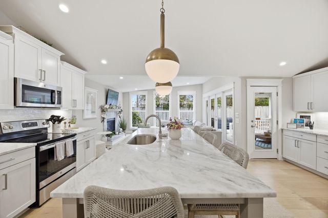 1173 Carter Avenue, Mount Pleasant, SC 29464