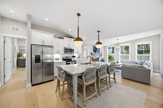 1173 Carter Avenue, Mount Pleasant, SC 29464