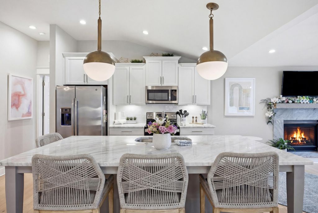 Image 12 of property listing at 1173 Carter Avenue, Mount Pleasant, SC 29464