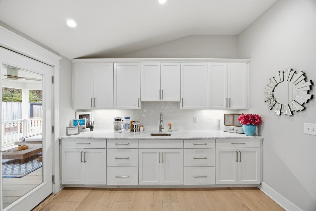 Image 15 of property listing at 1173 Carter Avenue, Mount Pleasant, SC 29464