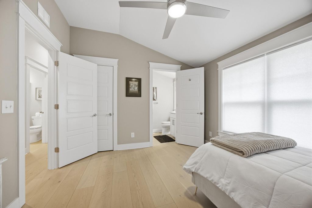 Image 23 of property listing at 1173 Carter Avenue, Mount Pleasant, SC 29464