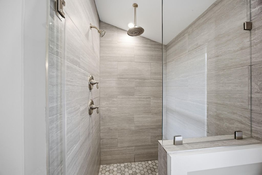 Image 41 of property listing at 1173 Carter Avenue, Mount Pleasant, SC 29464