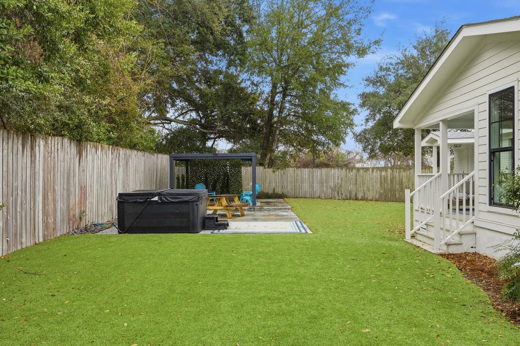 Image 44 of property listing at 1173 Carter Avenue, Mount Pleasant, SC 29464