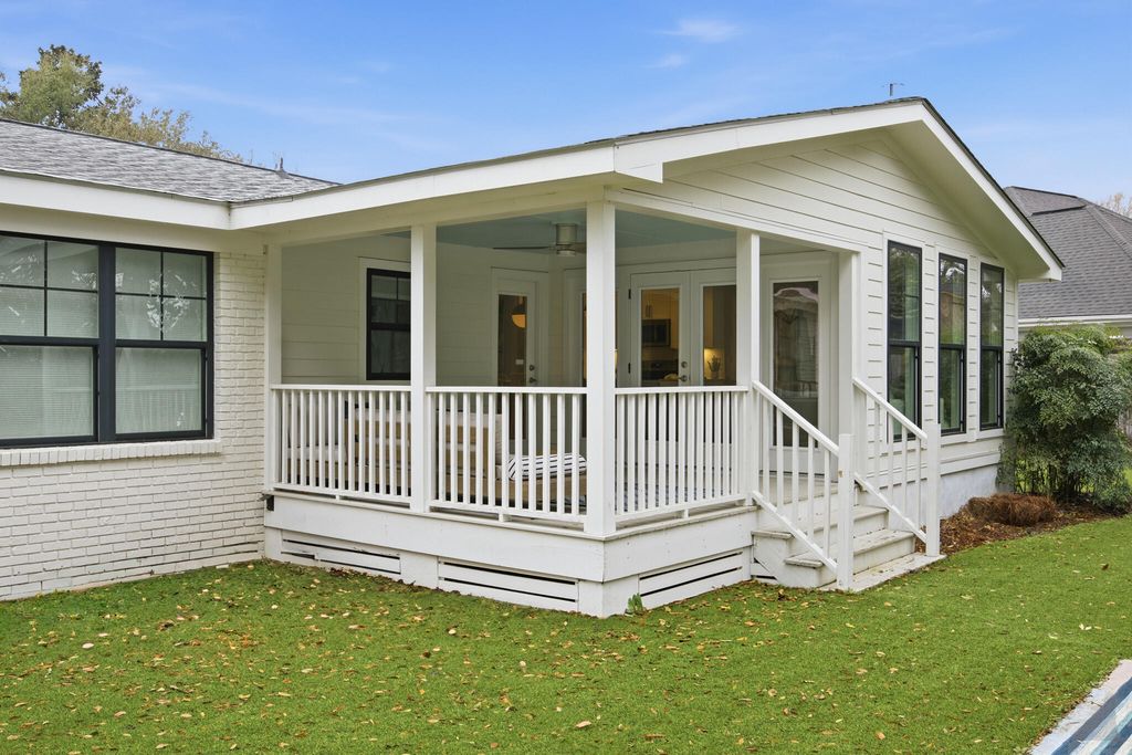 Image 50 of property listing at 1173 Carter Avenue, Mount Pleasant, SC 29464