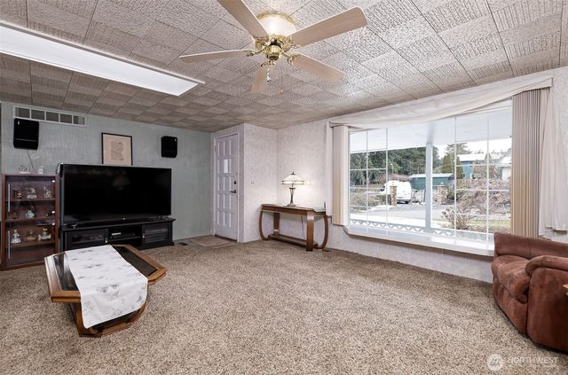 2028 Ferry Street, Shelton, WA 98584