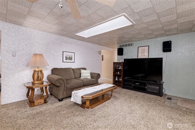2028 Ferry Street, Shelton, WA 98584