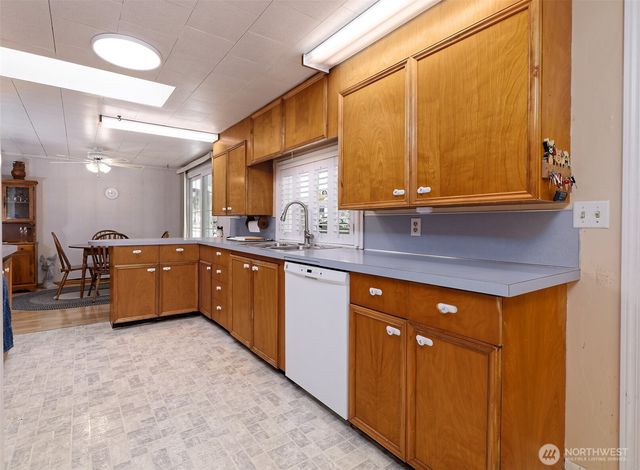 2028 Ferry Street, Shelton, WA 98584
