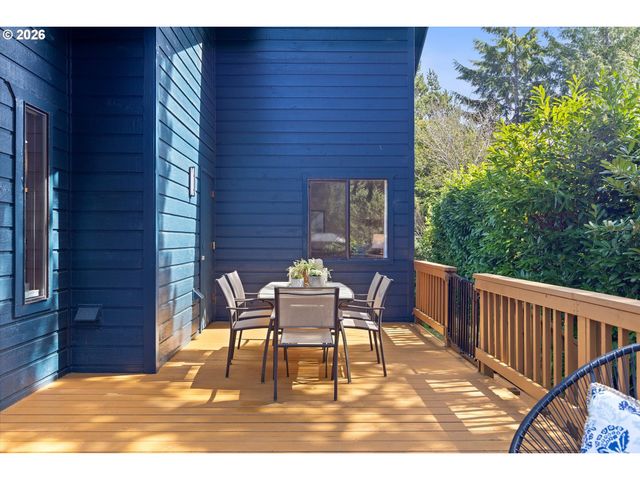 830 Sw DOLORES Dr, Waldport, OR 97394