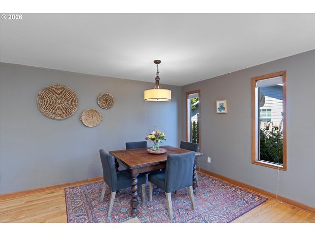 830 Sw DOLORES Dr, Waldport, OR 97394