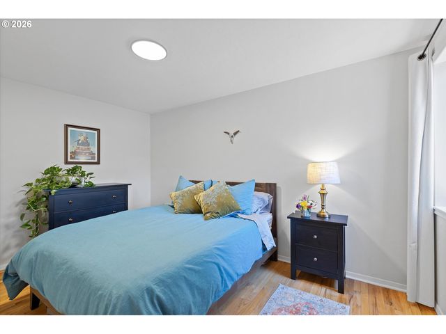 830 Sw DOLORES Dr, Waldport, OR 97394