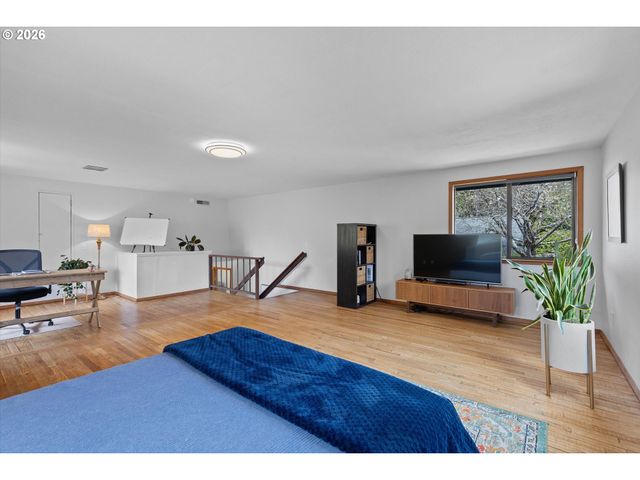 830 Sw DOLORES Dr, Waldport, OR 97394