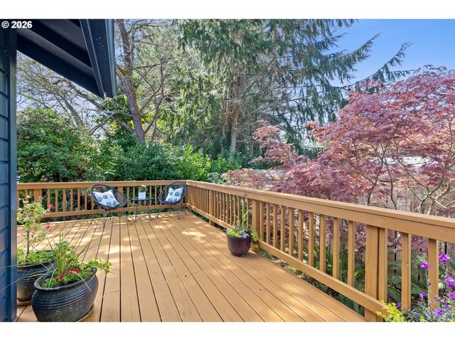 830 Sw DOLORES Dr, Waldport, OR 97394