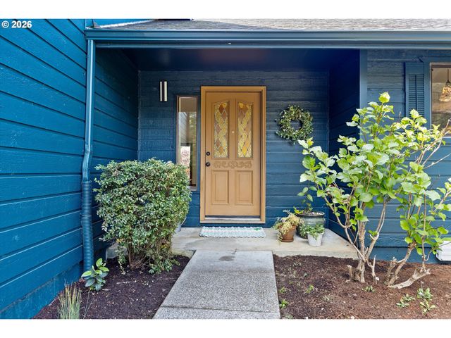 830 Sw DOLORES Dr, Waldport, OR 97394