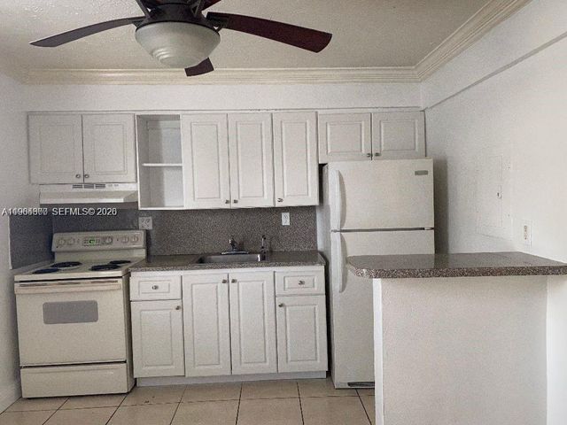 11 SW 32nd Ave 1, Miami, FL 33135