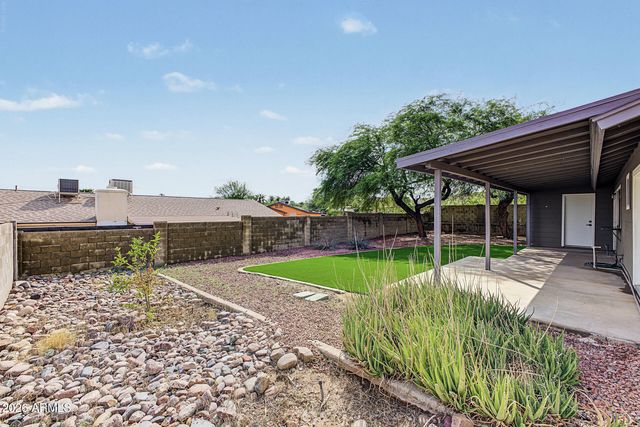 2015 E VISTA Drive, Phoenix, AZ 85022