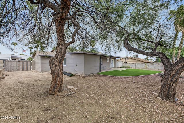 2015 E VISTA Drive, Phoenix, AZ 85022
