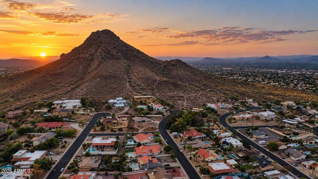 2015 E VISTA Drive, Phoenix, AZ 85022