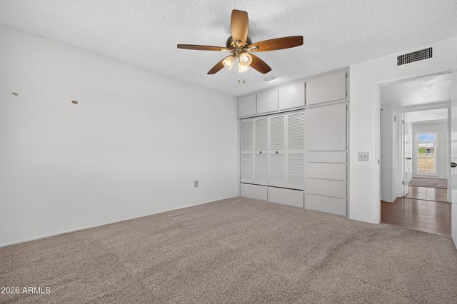10806 W PINEAIRE Drive, Sun City, AZ 85351